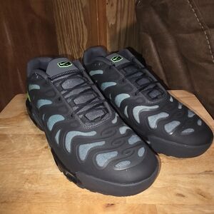 New Nike Air Max Plus Drift Black Green Strike Size 13 FD4290 006